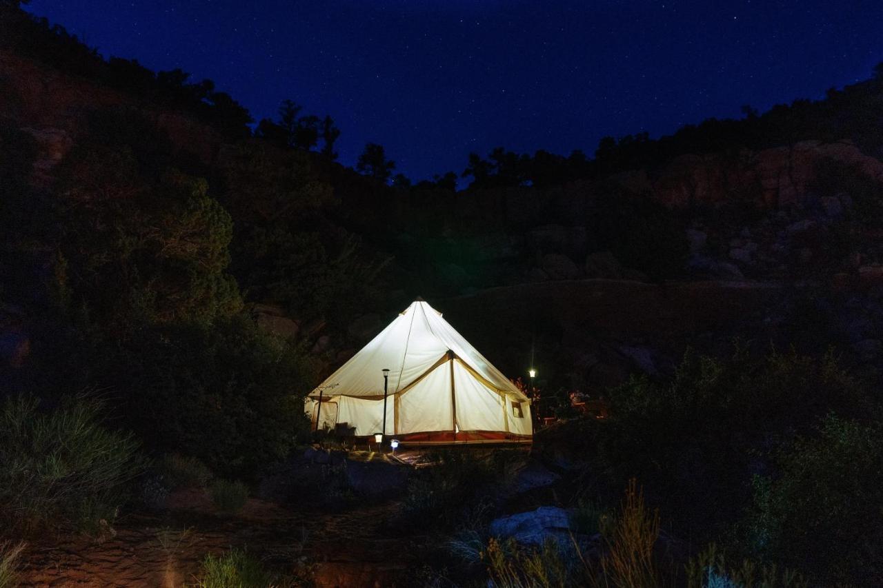 Zion Glamping Adventures Otel Hildale Dış mekan fotoğraf