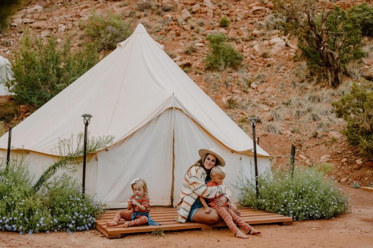 Zion Glamping Adventures Otel Hildale Dış mekan fotoğraf