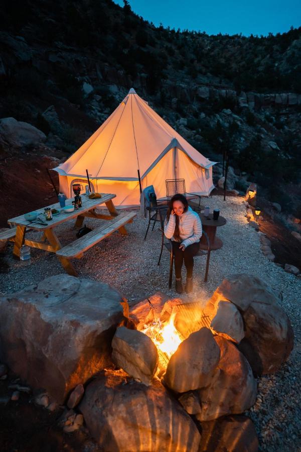 Zion Glamping Adventures Otel Hildale Dış mekan fotoğraf